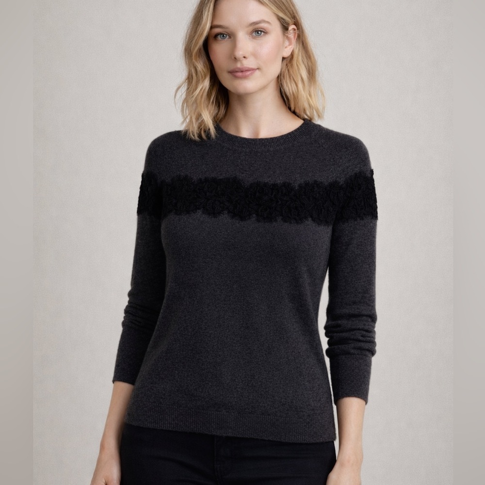 Lord & Taylor gray lace insert cashmere soft sweater size XS